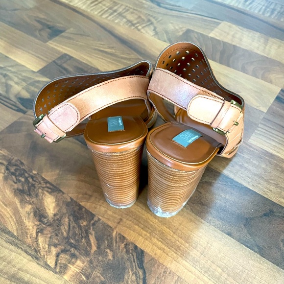 Saddle Brown/ Camel Strappy Block Heel - Saks Off 5th - Size 9 - Picture 6 of 7